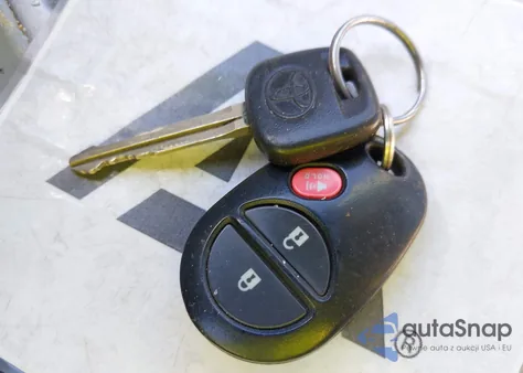 2012 Toyota Highlander Base V6 from USA, damaged, VIN 5TDBK3EHXCS158575